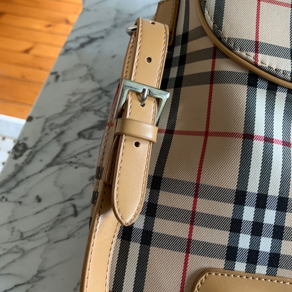 Edouardo Mourani Backback - Picture 7 of 14